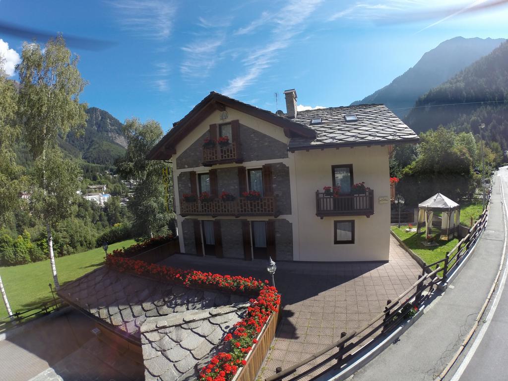 Hotel Stella Del Nord Courmayeur Exterior photo