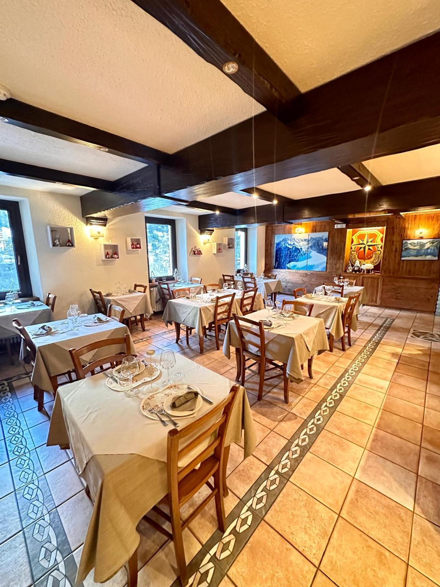Hotel Stella Del Nord Courmayeur Exterior photo