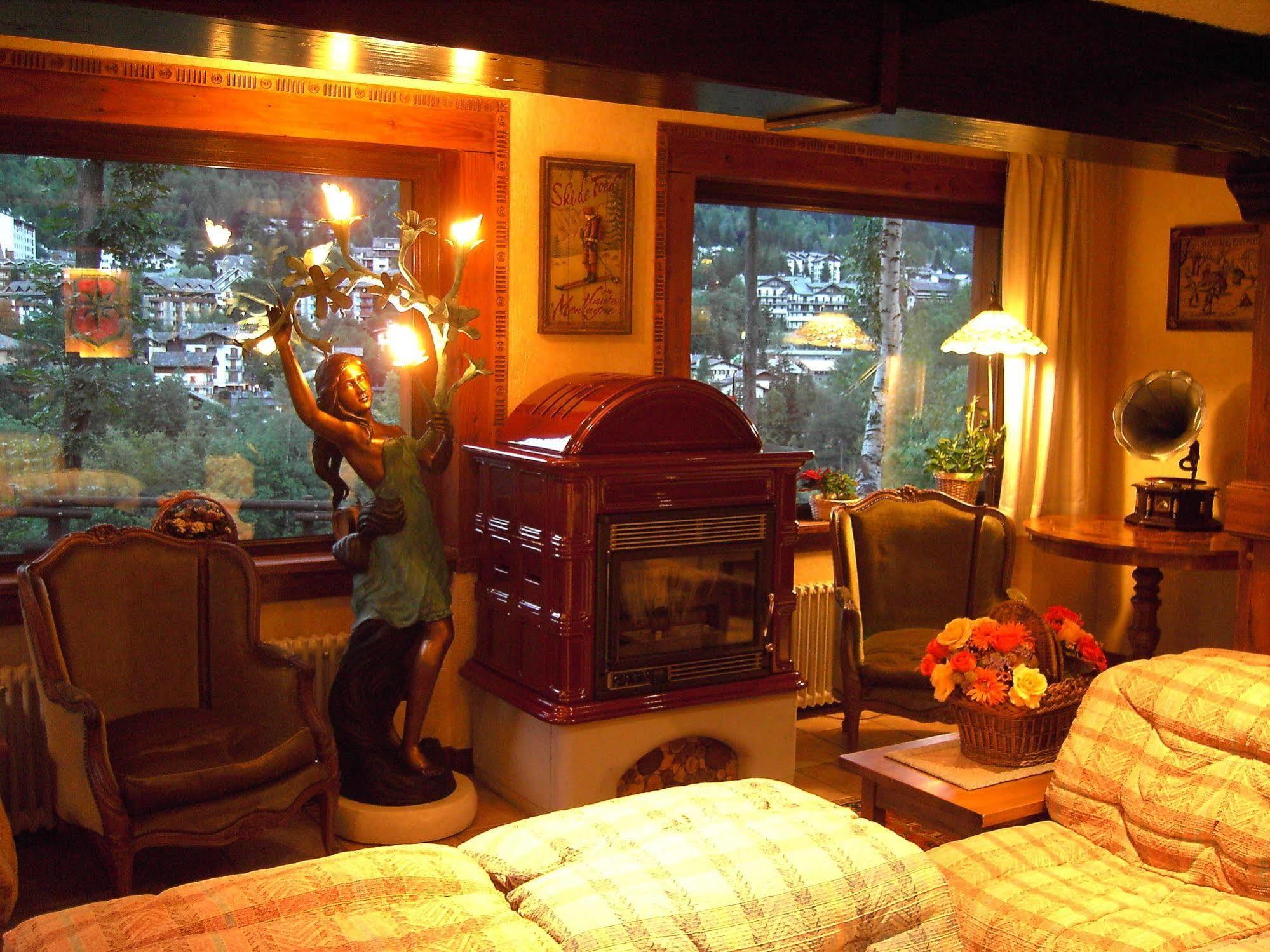 Hotel Stella Del Nord Courmayeur Exterior photo