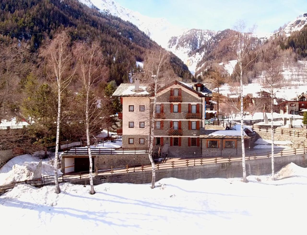 Hotel Stella Del Nord Courmayeur Exterior photo